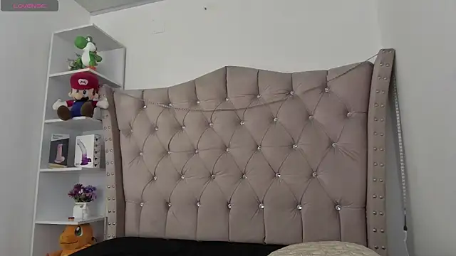 Sweet Orianaa online show from 06-14-26, 03:36