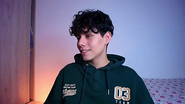 Snapshot of Naytoon__lex chatting on 03-14-25, 10:18 Naytoon lex online show from 03-14-25, 10:18