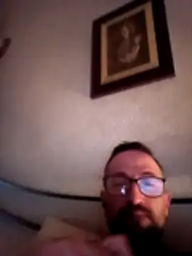 Snapshot of Porco81cazzo chatting on 12-21-25, 11:56 Porco81cazzo online show from 12-21-25, 11:56