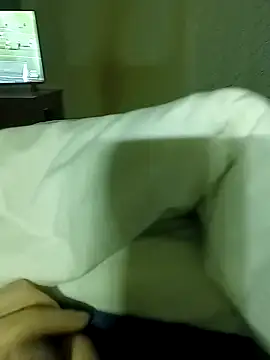 Snapshot of Porco81cazzo chatting on 02-13-26, 01:34 Porco81cazzo online show from 02-13-26, 01:34