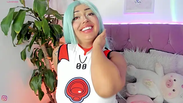 Kanao-Tsuyurii online show from 12-13-24, 10:13