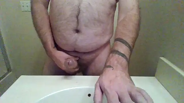 WatchinU82 online show from 11-28-25, 05:32