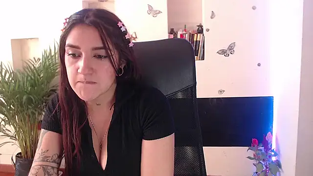 Lia-mitch online show from 03-17-25, 08:19