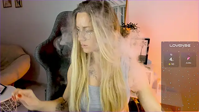 LadyIzabel online show from 12-02-24, 05:15