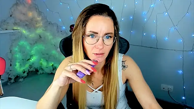 LadyIzabel online show from 02-23-25, 08:17