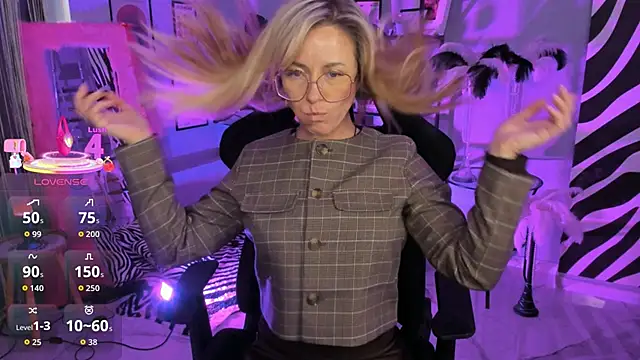 LadyIzabel online show from 04-16-26, 02:51