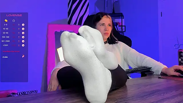 Snapshot of AliceSunday chatting on 10-09-25, 02:09 AliceSunday online show from 10-09-25, 02:09