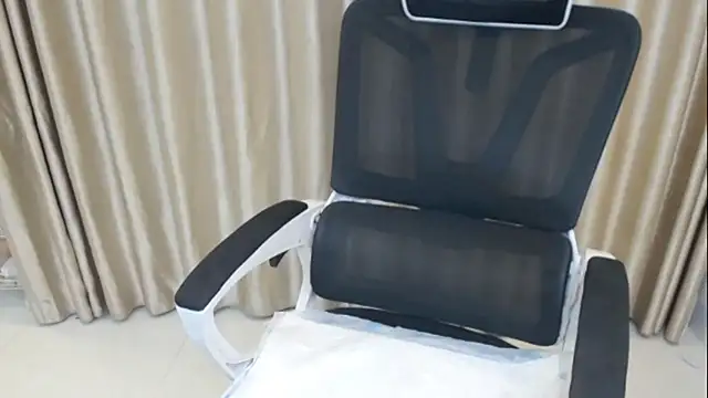 Snapshot of Milk-babier chatting on 01-10-26, 03:58 Milk-babier online show from 01-10-26, 03:58