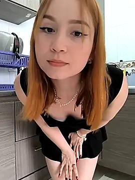 Snapshot of ELIZABETT_ chatting on 12-29-24, 05:12 ELIZABETT online show from 12-29-24, 05:12