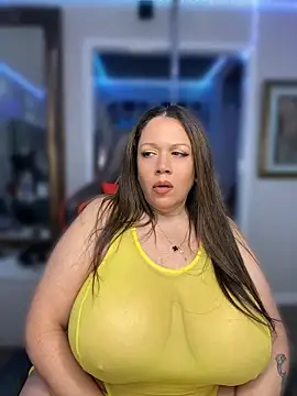 curvyfunlover online show from 05-27-26, 10:12