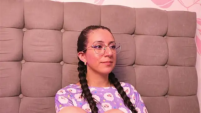 Sweet Sammy  online show from 11-20-25, 04:01