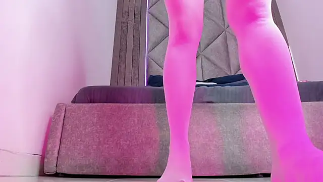 Snapshot of BriaConner_ chatting on 03-04-25, 06:04 BriaConner online show from 03-04-25, 06:04