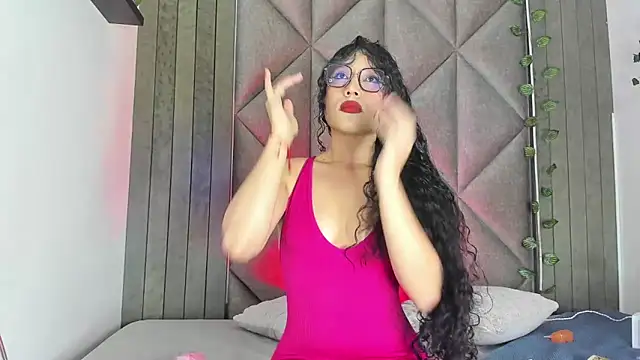 BriaConner  online show from 12-17-25, 02:50