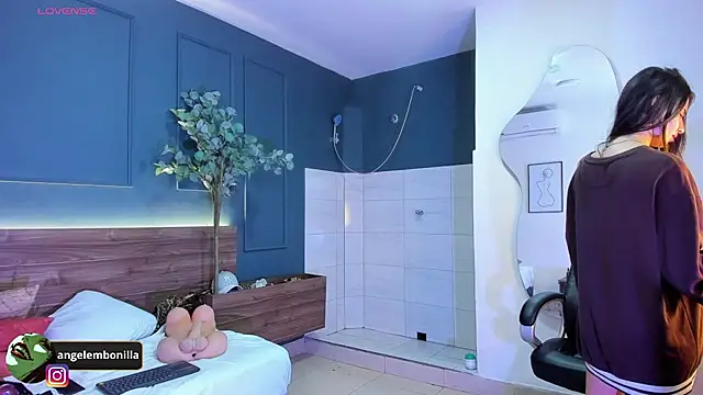 megan morgan01 online show from 10-23-25, 12:21