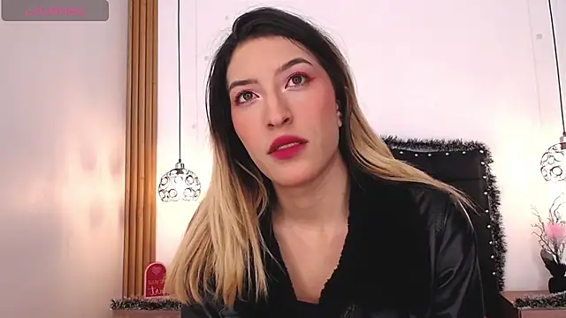 Snapshot of FULL_TENTATION_ chatting on 01-08-26, 09:00 FULL TENTATION online show from 01-08-26, 09:00