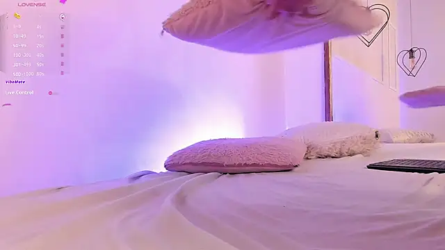 Snapshot of sherylgrey chatting on 02-19-25, 01:40 sherylgrey online show from 02-19-25, 01:40