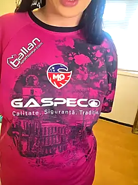 Snapshot of lilylove27 chatting on 09-24-25, 12:30 lilylove27 online show from 09-24-25, 12:30