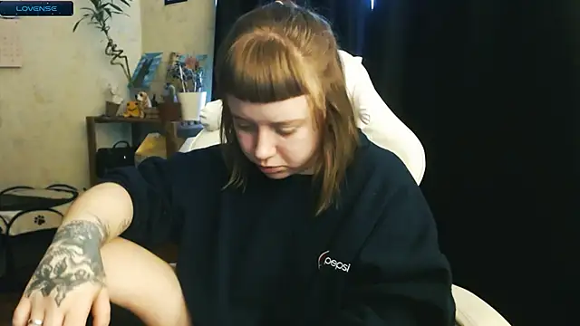 June shy0 online show from 12-12-24, 08:03