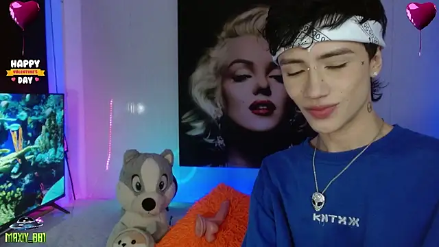 maxiy 001 online show from 02-05-25, 07:18