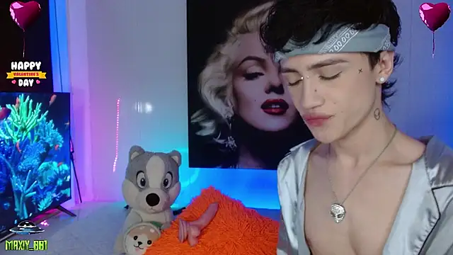 maxiy 001 online show from 02-06-25, 06:29