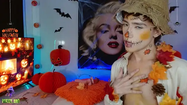 maxiy 001 online show from 10-14-25, 07:53