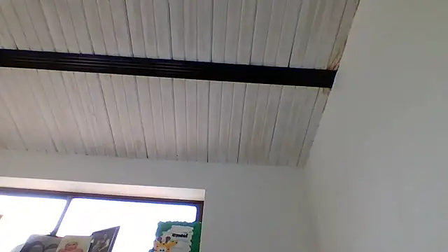 Snapshot of _isaabellaa chatting on 02-05-25, 03:31  isaabellaa online show from 02-05-25, 03:31