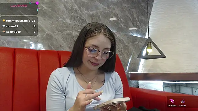 Snapshot of _isaabellaa chatting on 02-20-25, 05:51  isaabellaa online show from 02-20-25, 05:51