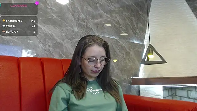 Snapshot of _isaabellaa chatting on 03-18-25, 05:31  isaabellaa online show from 03-18-25, 05:31