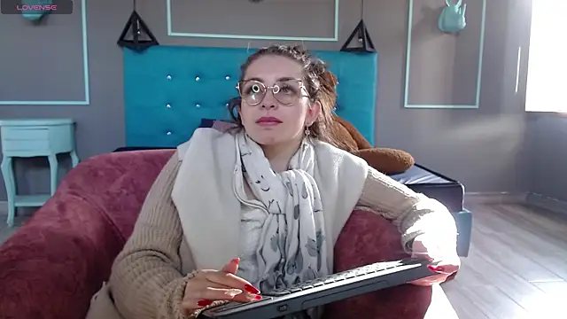 Snapshot of _isaabellaa chatting on 09-25-25, 11:58  isaabellaa online show from 09-25-25, 11:58