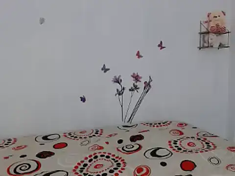 Snapshot of helen_kinett chatting on 03-22-25, 03:41 helen kinett online show from 03-22-25, 03:41