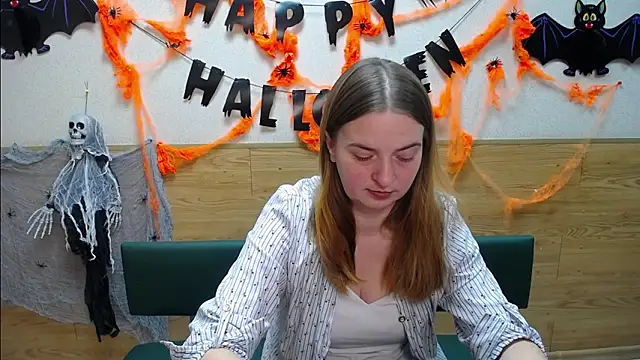 FreyaDak online show from 11-06-25, 06:09