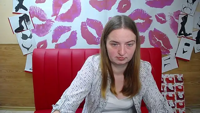 FreyaDak online show from 11-17-25, 06:03