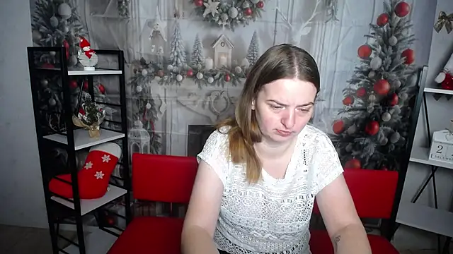 Snapshot of FreyaDak chatting on 12-21-25, 06:04 FreyaDak online show from 12-21-25, 06:04