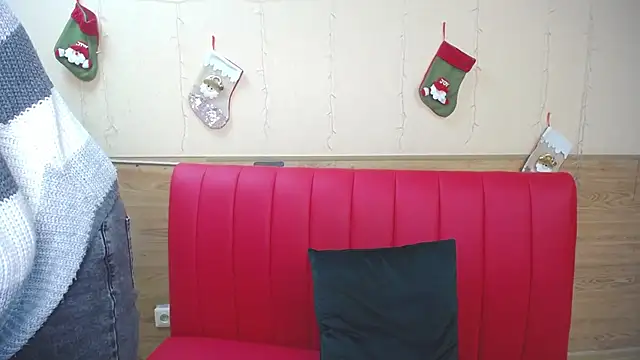 BeatriceFly online show from 12-28-24, 06:17