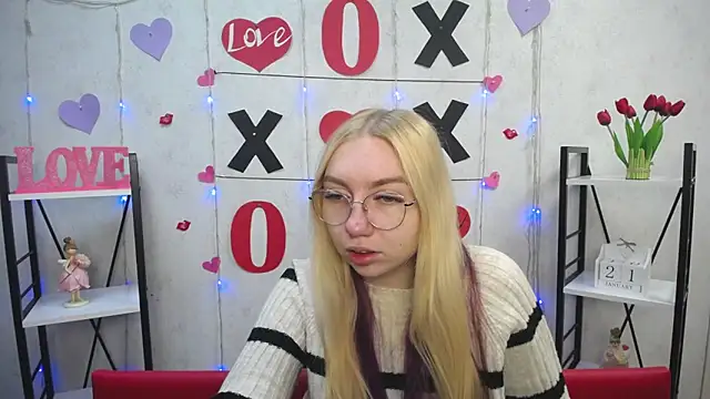 BeatriceFly online show from 01-22-25, 06:20