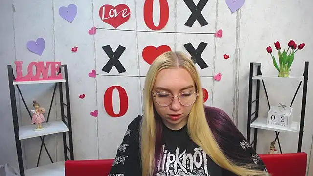 BeatriceFly online show from 02-02-25, 09:19