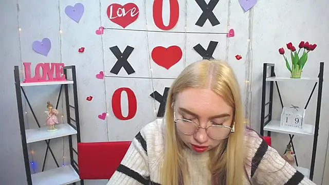 BeatriceFly online show from 02-19-25, 01:28