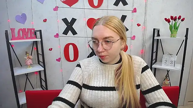 BeatriceFly online show from 02-23-25, 09:11