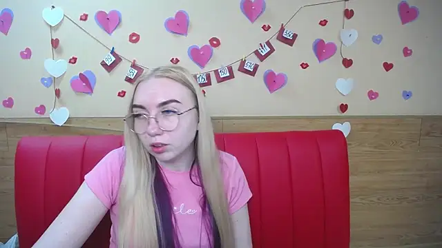 BeatriceFly online show from 02-28-25, 03:26