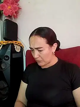 skayhot  online show from 09-10-25, 03:01