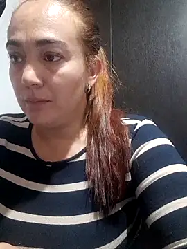 Snapshot of skayhot_ chatting on 01-06-26, 02:32 skayhot online show from 01-06-26, 02:32