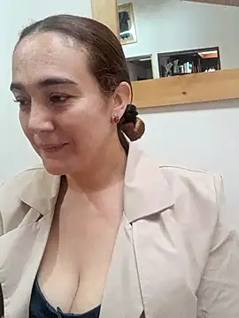 Snapshot of skayhot_ chatting on 02-10-26, 11:47 skayhot online show from 02-10-26, 11:47