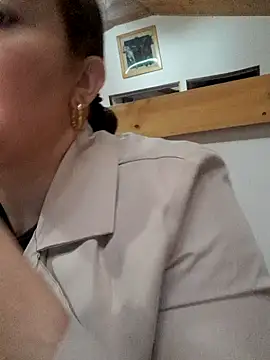 Snapshot of skayhot_ chatting on 02-24-26, 12:25 skayhot online show from 02-24-26, 12:25