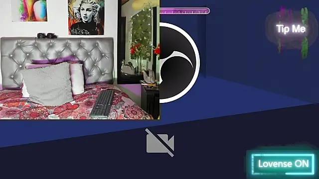 Snapshot of YUKIODAVIS chatting on 10-05-25, 12:53 YUKIODAVIS online show from 10-05-25, 12:53