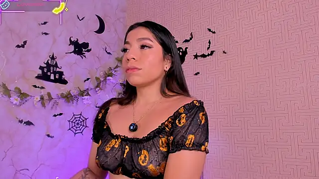 Mia Gothzx online show from 10-29-25, 12:40