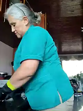 Snapshot of Edged_Hot69 chatting on 12-04-24, 05:11 Edged Hot69 online show from 12-04-24, 05:11