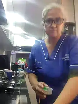 Snapshot of Edged_Hot69 chatting on 12-12-24, 04:10 Edged Hot69 online show from 12-12-24, 04:10