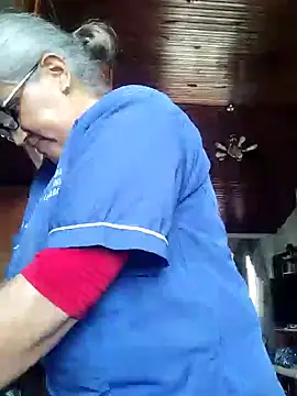 Snapshot of Edged_Hot69 chatting on 12-13-24, 03:43 Edged Hot69 online show from 12-13-24, 03:43