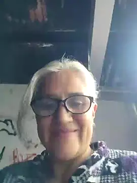 Snapshot of Edged_Hot69 chatting on 12-18-24, 12:40 Edged Hot69 online show from 12-18-24, 12:40