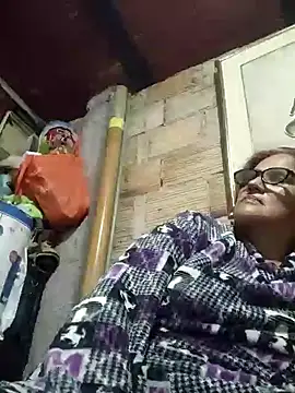 Snapshot of Edged_Hot69 chatting on 01-08-25, 02:25 Edged Hot69 online show from 01-08-25, 02:25